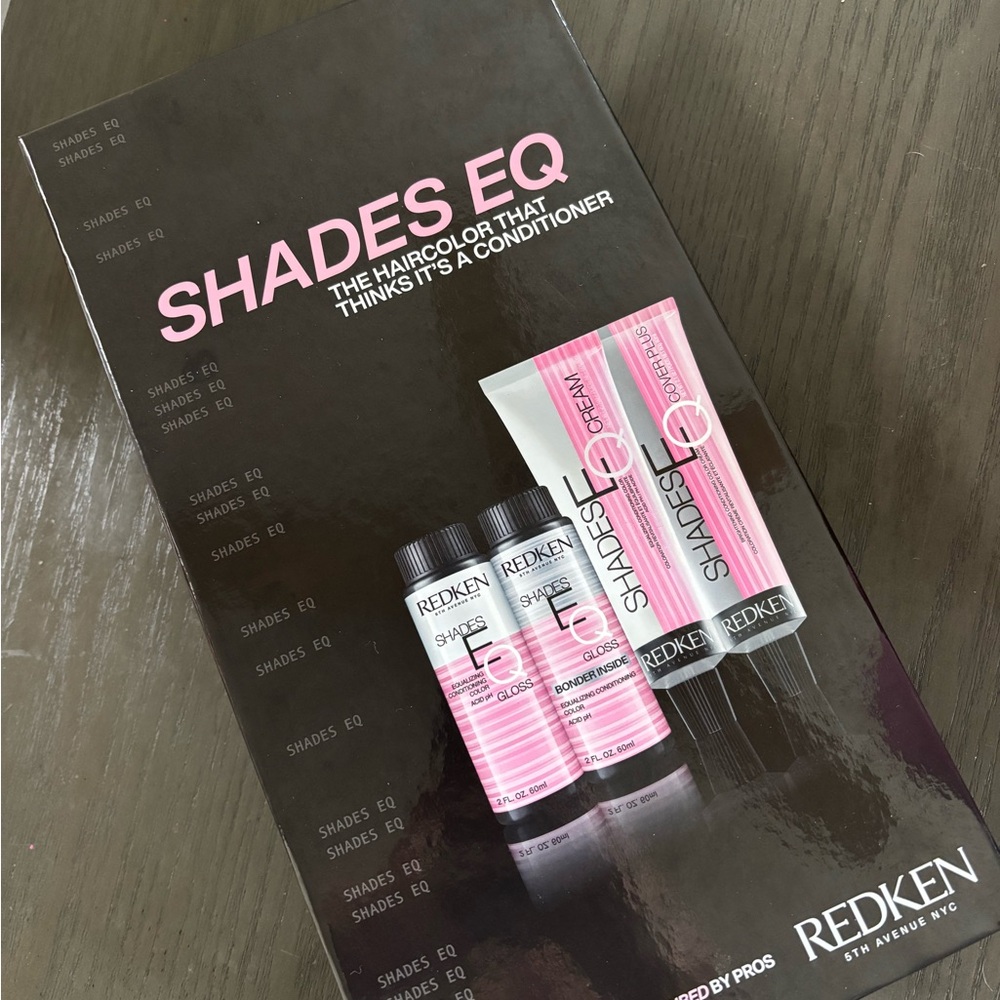 Redken shades EQ swatch book